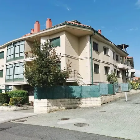 P° Olmos, Panxon, Bajo Con Jardin Privado * Nigrán