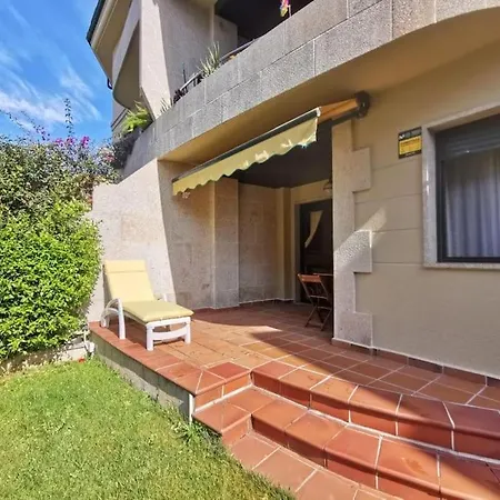 P° Olmos, Panxon, Bajo Con Jardin Privado Appartement *