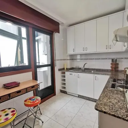 P° Olmos, Panxon, Bajo Con Jardin Privado * Nigrán